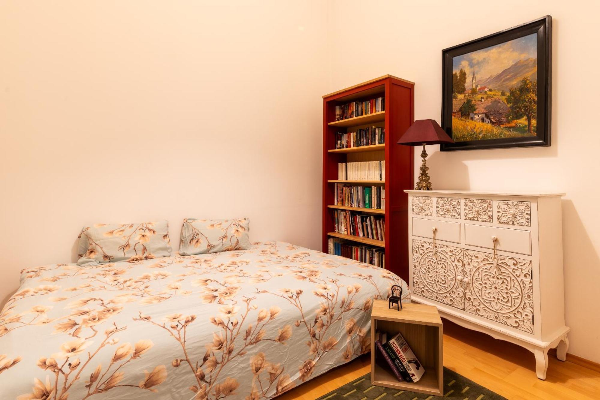 Grand In The Heart Of Apartment *