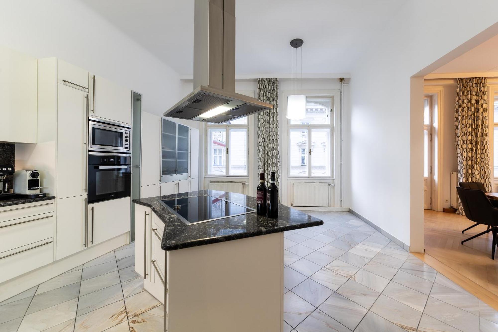 Grand In The Heart Of Apartment *